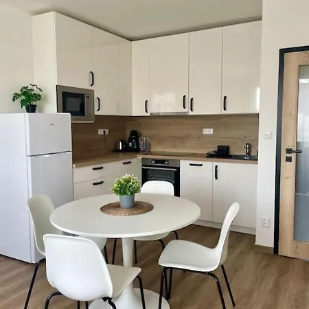 Moderni Apartman V Srdci Jablonce Jablonec nad Nisou Exterior photo